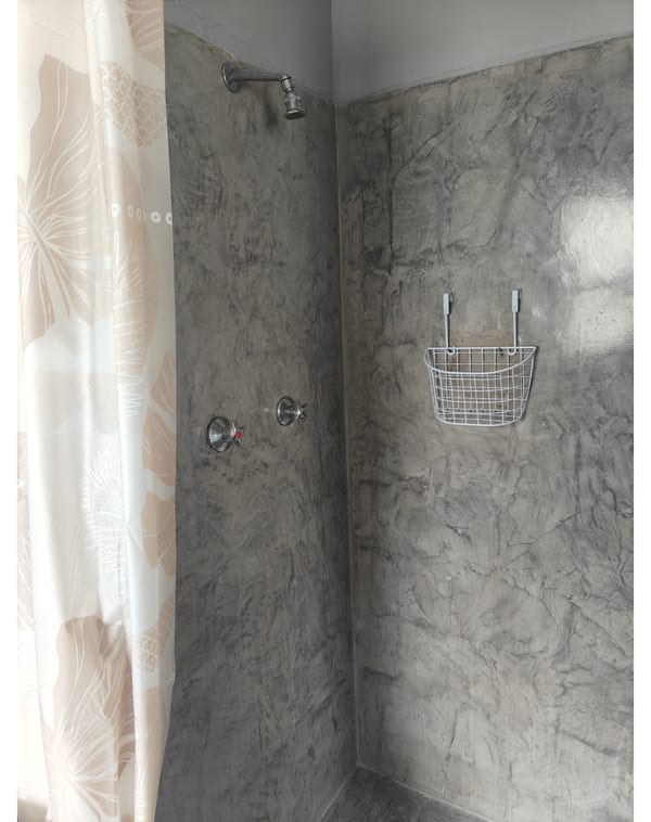 Tiled shower with fittings